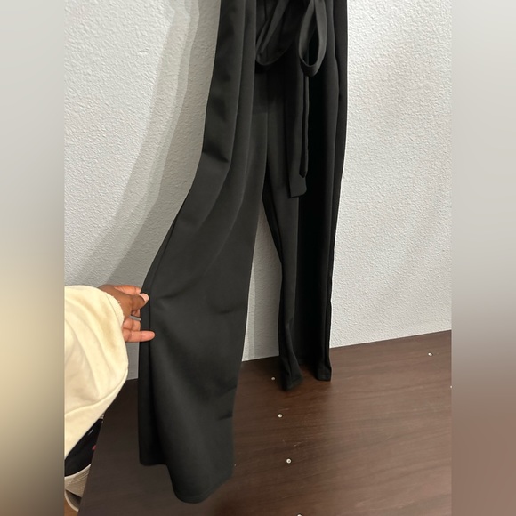 EUC XL Short Sleeve Belted Wide Leg Pant Romper/Jumpsuits - Picture 9 of 13